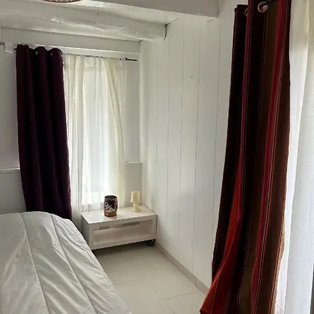 Apartment Independant En Duplex Proche Cote De Granit Rose *
