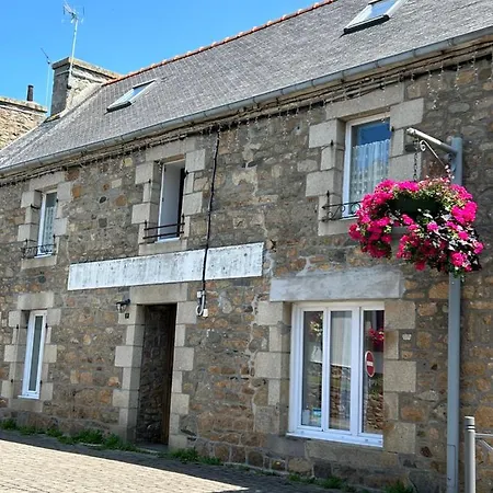 Independant En Duplex Proche Cote De Granit Rose Apartment
